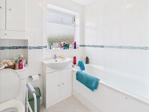 BATHROOM- click for photo gallery